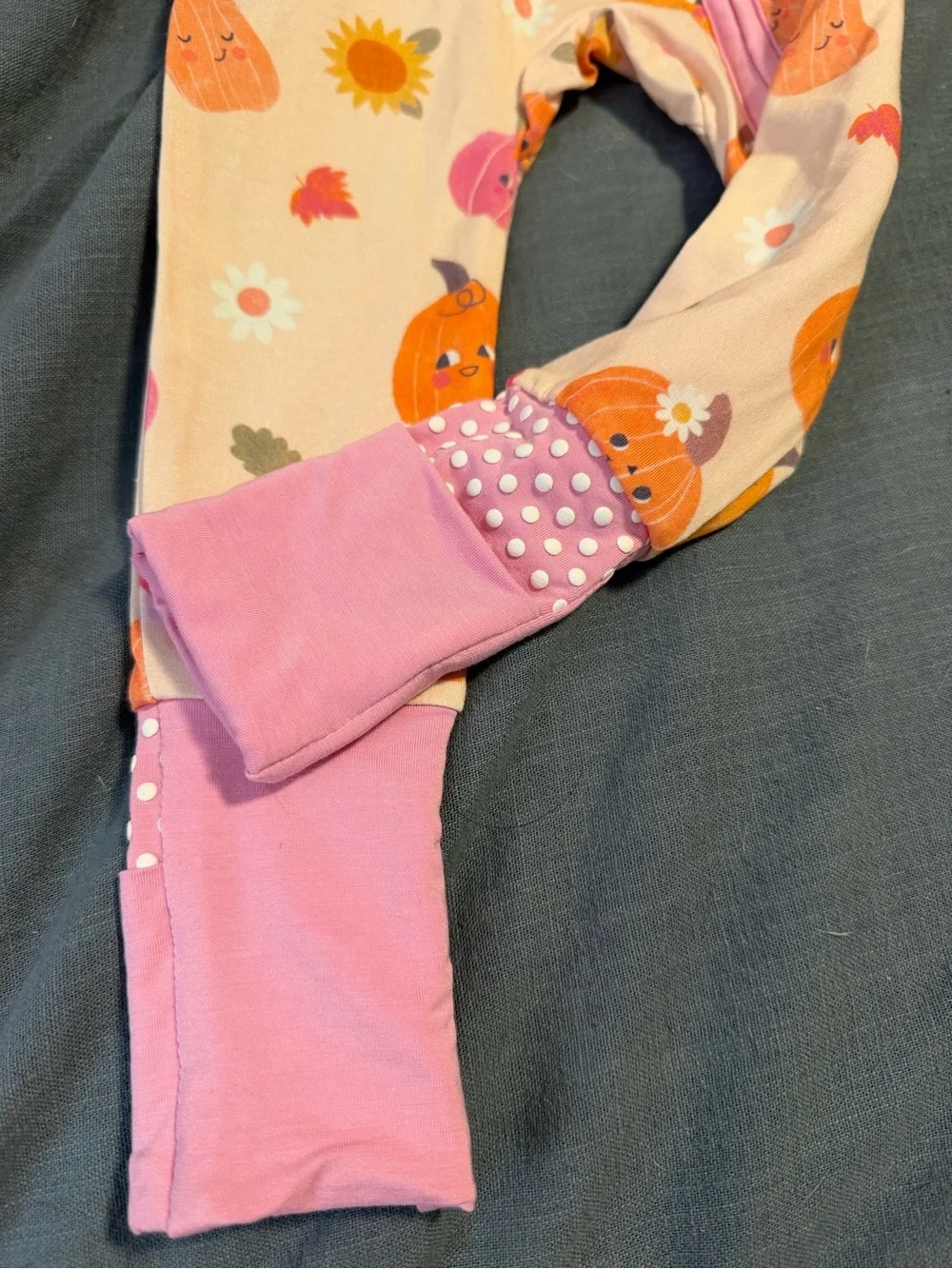 Angel Dear SUPER SOFT Cream Pumpkin Print Footie with Pink Trim
